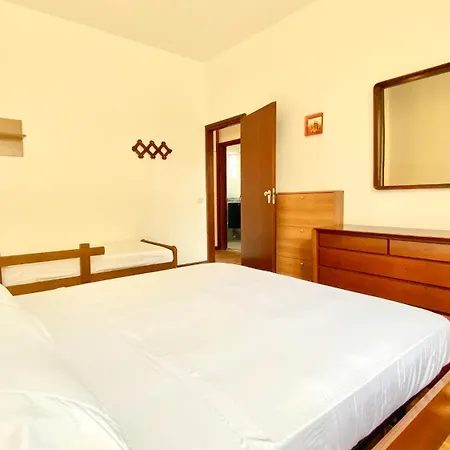 Splaggia Con Giardino Privato Apartment *